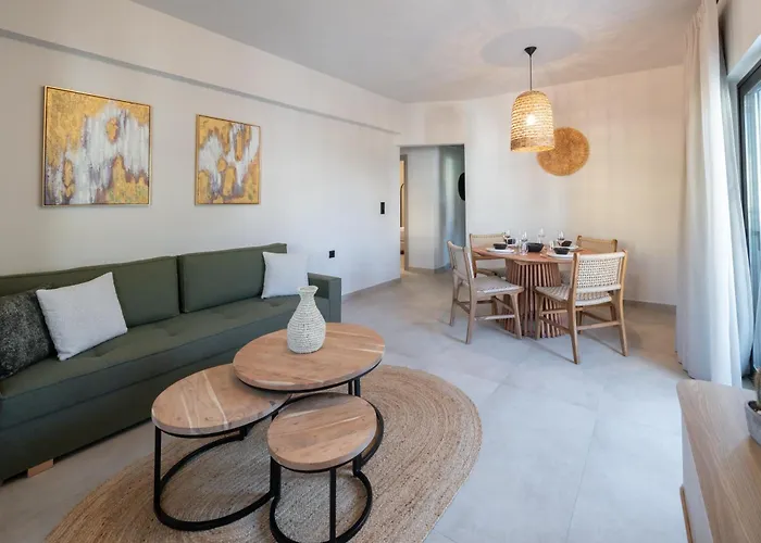 Paizan Homes - Centre Апартаменти Кос