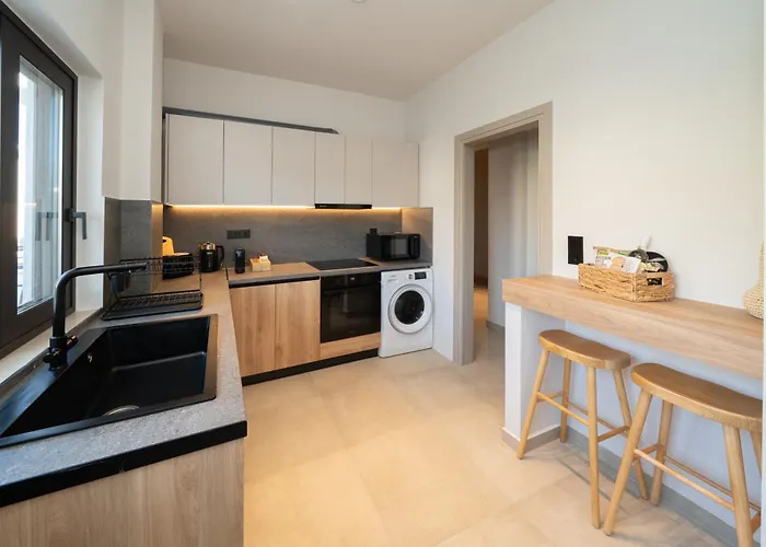 Paizan Homes - Centre Апартаменти *