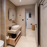 Paizan Homes - Centre 아파트 *