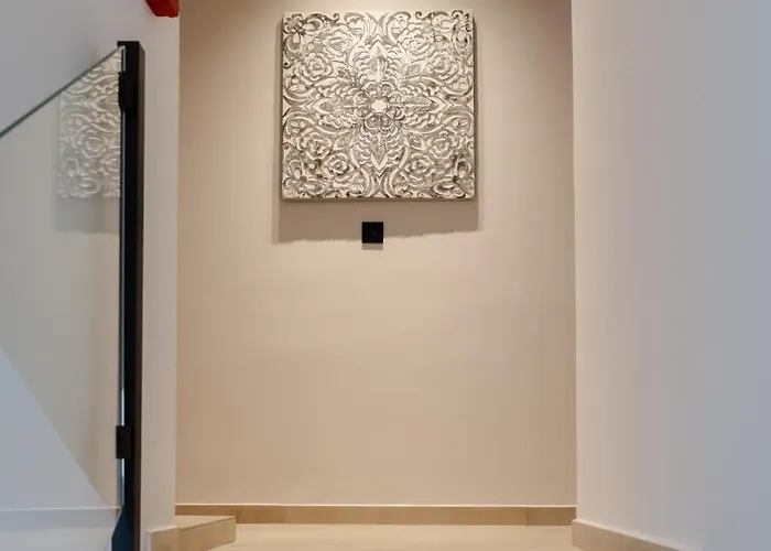 Paizan Homes - Centre Apartmán